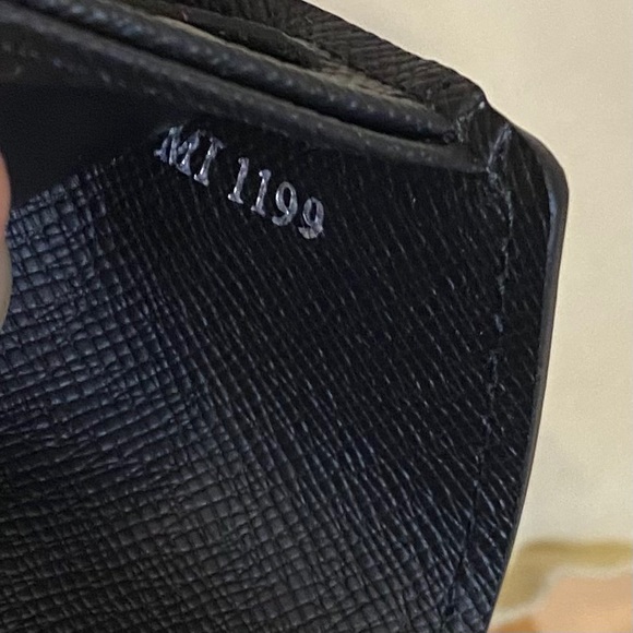 Louis Vuitton Black Monogram Multiple Wallet - Picture 10 of 13